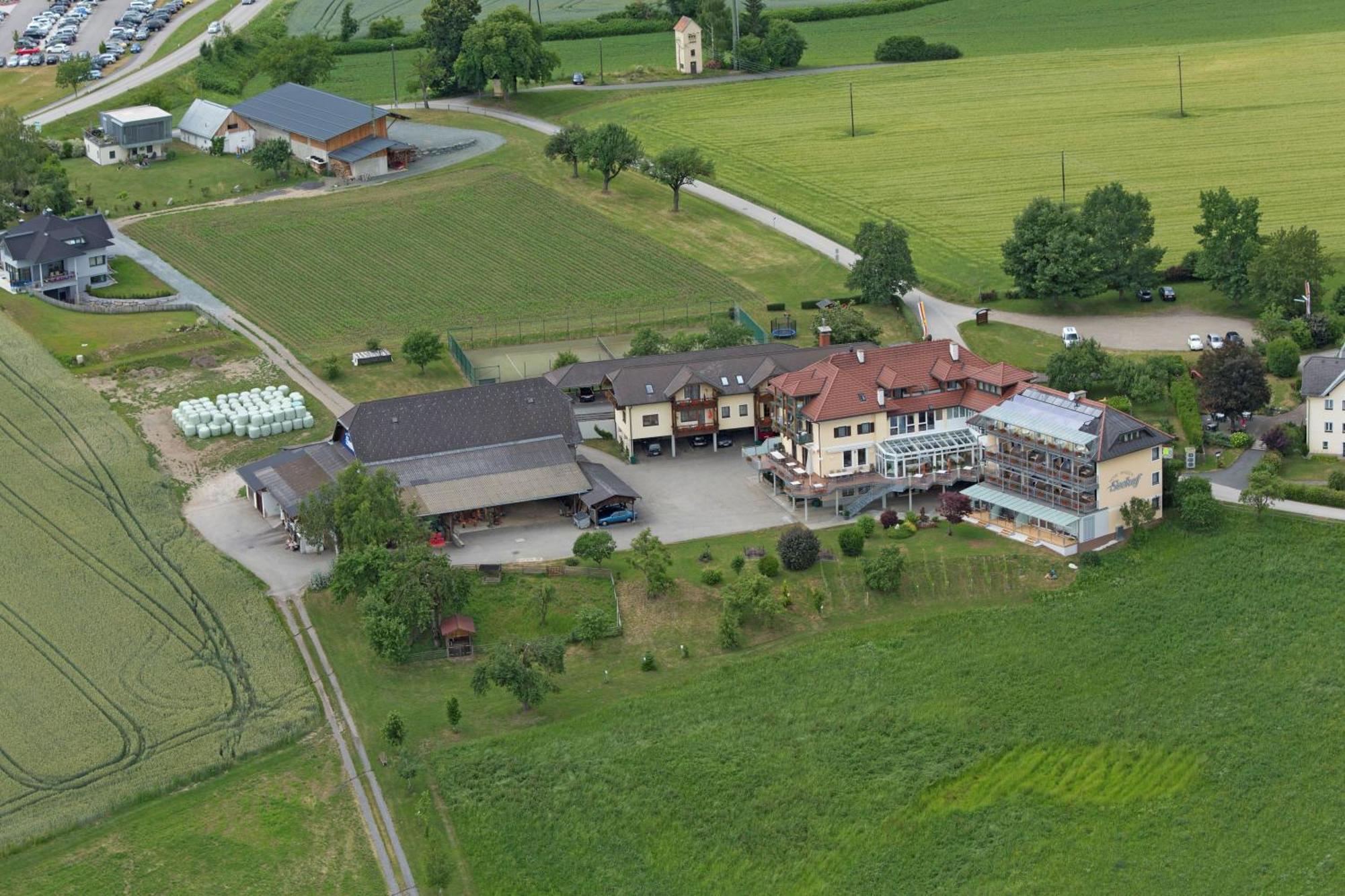 Hotel Seehof Sankt Georgen am Längsee Exterior foto